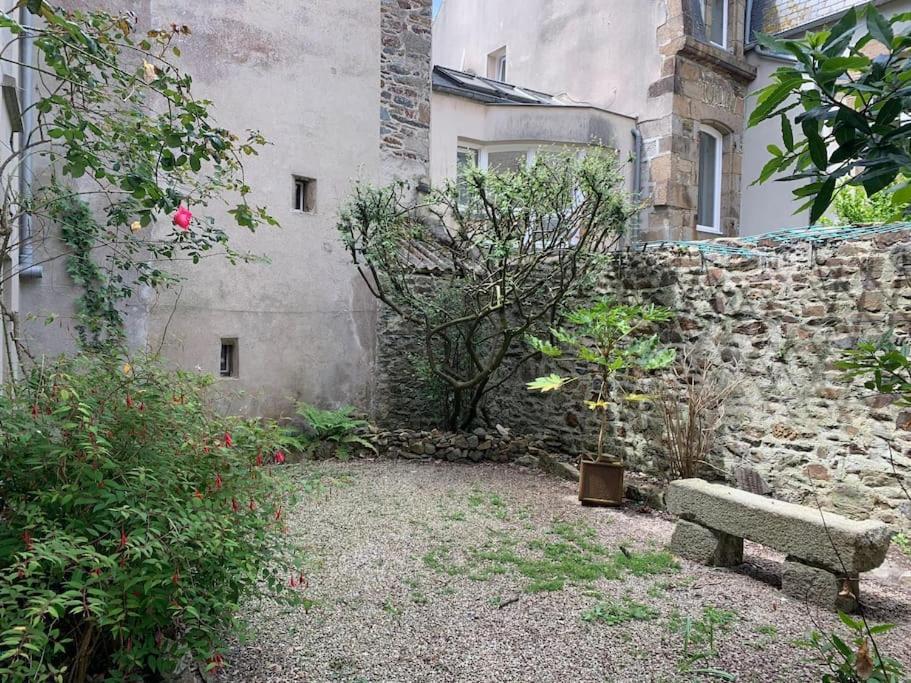 Maison Du Cap Lihou, Duplex Au 1Er Et 2Eme Etage Mansarde, Quartier Historique, Granville Exterior photo